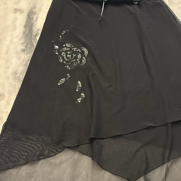 Black layered skirt with asymmetrical hem line and sequin detail - Picture 3 of 13